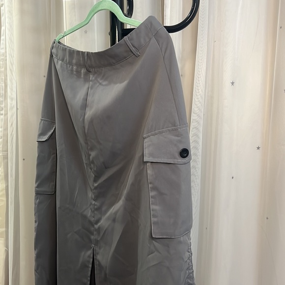 Grey Cargo Midi Skirt - Picture 4 of 5